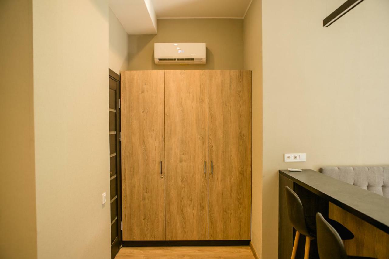 Poet Apartments Одесса Экстерьер фото